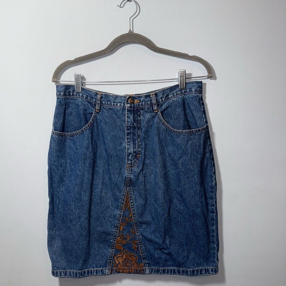 Classic Blues Collection Vintage Womens Velvet Floral Denim Skirt Size 12 EUC